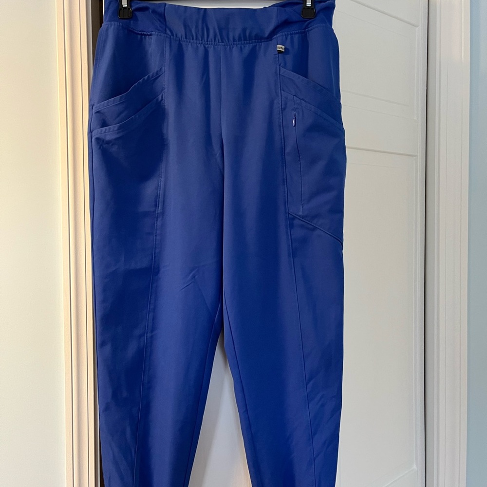 Women’s cargo medical scrub pants